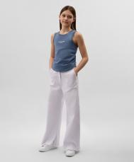 Джинсы для девочки силуэта палаццо с открытыми срезами белые  (140) Gulliver