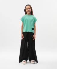 Брюки-палаццо для девочки из сатина с отлетными деталями черные Gulliver