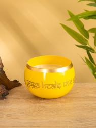 Свеча в чаше yoga heal the soul желтая, соевый воск 200 гр 8,5х7 см NO BRAND