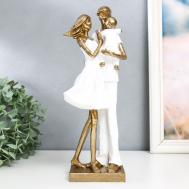 Сувенир Семейная пара с сыном (12х10х32 см) Сима-ленд