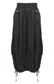 Шелковые джоггеры Co