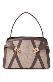 Сумка Hug medium Ferragamo