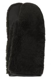 Меховые варежки из овчины Yves Salomon