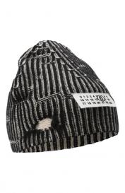 Шерстяная шапка mm6