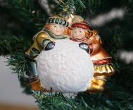 Игрушка новогодняя  int Дети со снежным комом 11 см Krebs