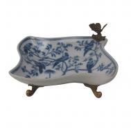 Блюдо со стрекозой  19x17x9см бело-синий ГЛАСАР