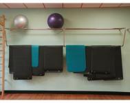 Подвесная консоль для фитболов и гимнастических ковриков 1052 Nobrand