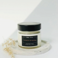 Ароматическая свеча с ароматом Табак и ваниль 100 BOHO HOME