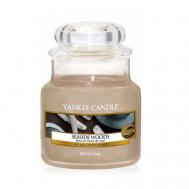 Classic small candle Seaside Woods 104 YANKEE CANDLE