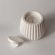 Свеча-шкатулка ароматическая с ароматом "День в спа" 100 МАНУФАКТУРА БАЛИЧЕВЫХ