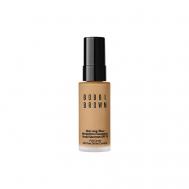 Устойчивое тональное средство в мини-формате Skin Long-Wear Weightless Foundation Mini SPF 15 BOBBI BROWN
