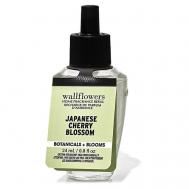 Сменный блок Japanese Cherry Blossom Wallflowers Fragrance Refill 100 BATH & BODY WORKS