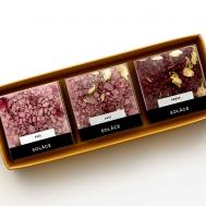 Набор мерцающей соли для ванны  (3 шт) с шиммером и сухоцветами 450 Solace