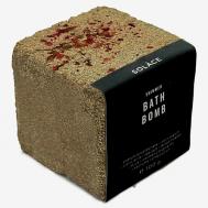 Бомбочка для ванны "Северный лес" с солью, шиммером и сухоцветами Solace