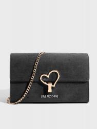 Клатчи Love Moschino