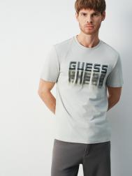 Футболки и майки Guess
