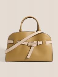 Дорожные и спортивные сумки Coccinelle