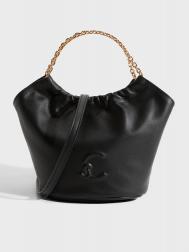 Дорожные и спортивные сумки Coccinelle