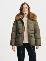 Тёплая куртка с воротником из экомеха ZOLLA