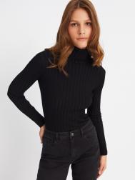 Джемпер-водолазка из тонкого вязаного трикотажа с фактурой-риб ZOLLA