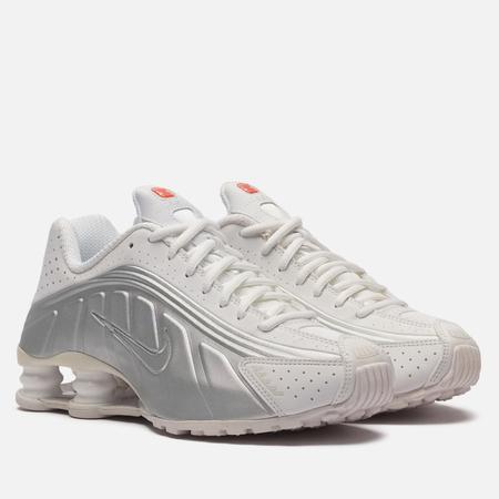 Женские кроссовки  Wmns Shox R4, цвет белый, размер 38.5 EU Nike