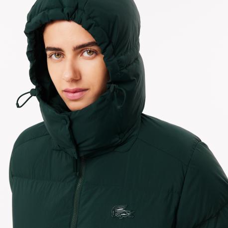 Женская короткая куртка  с капюшоном Lacoste