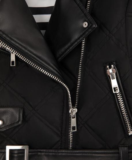 Куртка-косуха утепленная стеганая черная для девочек Gulliver