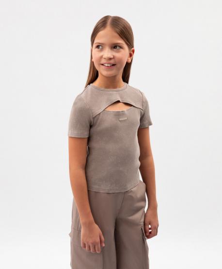 Футболка для девочки прилегающего силуэта из риба с горизонтальным разрезом коричневая  (158) Gulliver