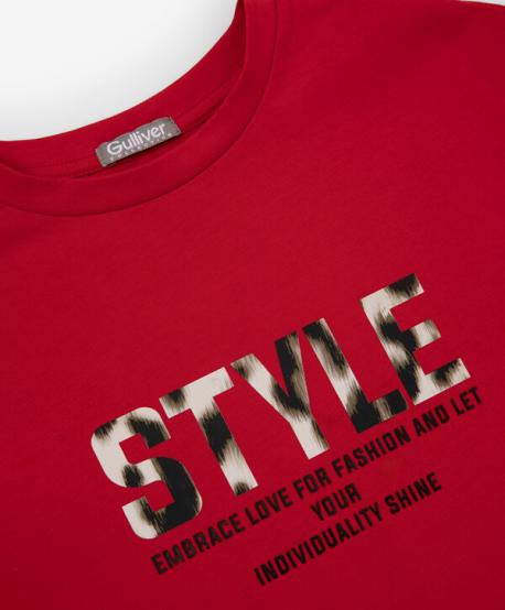 Лонгслив для девочки свободной формы красный Gulliver