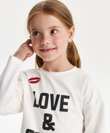 Лонгслив для девочки прямой свободной формы с декором молочный  (116) Gulliver
