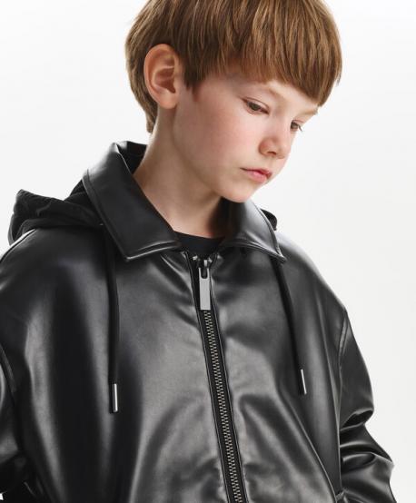Куртка для мальчика утепленная из экокожи черная  (164) Gulliver