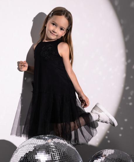 Платье для девочки трапециевидной формы трикотажное с декором черное  (98) Gulliver