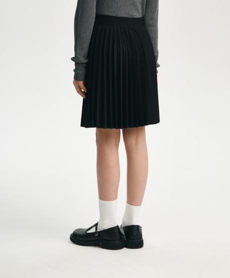 Юбка плиссированная для девочки черная  (140) Gulliver