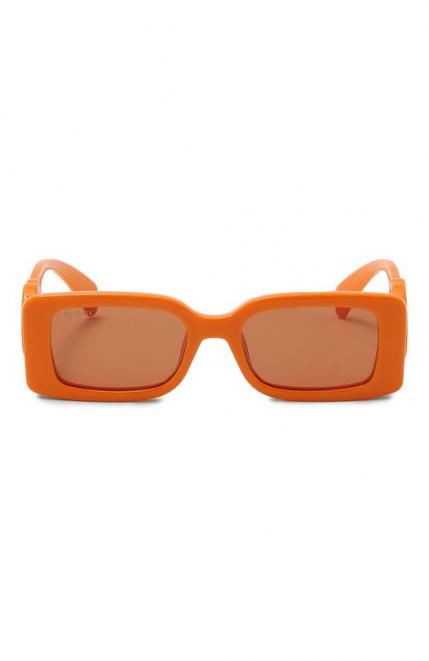 Солнцезащитные очки Gucci