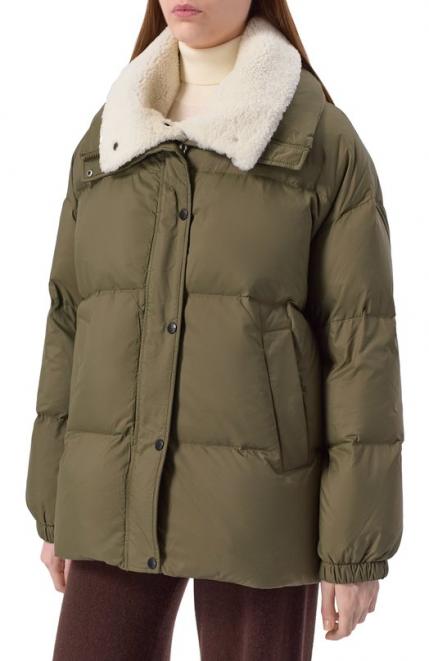 Пуховик с отделкой из овчины Yves Salomon