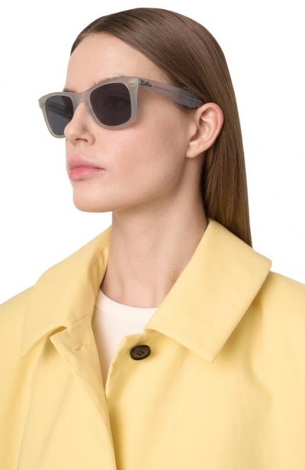 Солнцезащитные очки Ray-Ban