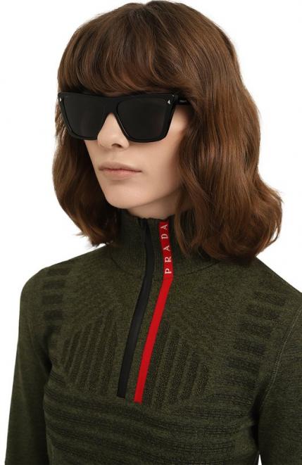 Солнцезащитные очки Prada