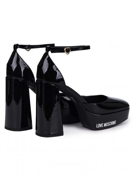 Босоножки Moschino Love