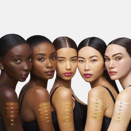 Увлажняющий тональный крем Blueberry nutri tint Dolce&Gabbana