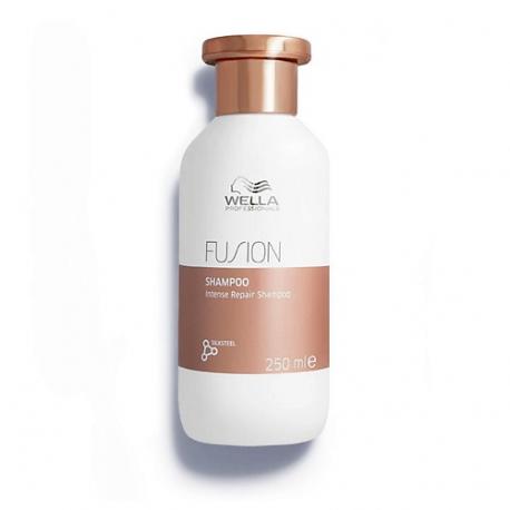 Интенсивный восстанавливающий шампунь Fusion 250 Wella Professionals