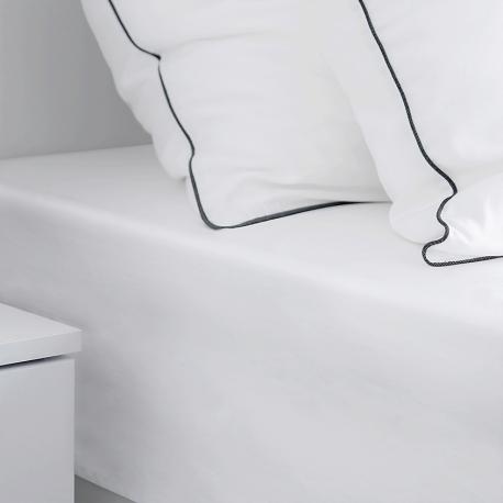 Антибактериальная простыня Antibacterial Bedsheet, 180х215 см. Цвет: «Альпийский снег» (белый) SOFT SILVER