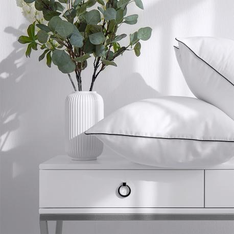Набор наволочек Antibacterial Beauty Pillowcases, 70х70 см – 2 шт. Цвет: «Альпийский снег» (белый) SOFT SILVER