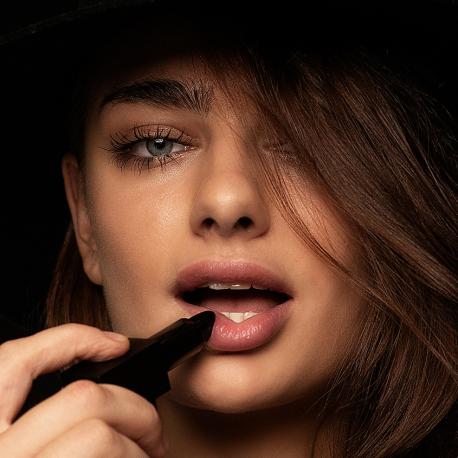 Бальзам для губ черный Черная Москва RUSSIAN BEAUTY GURU