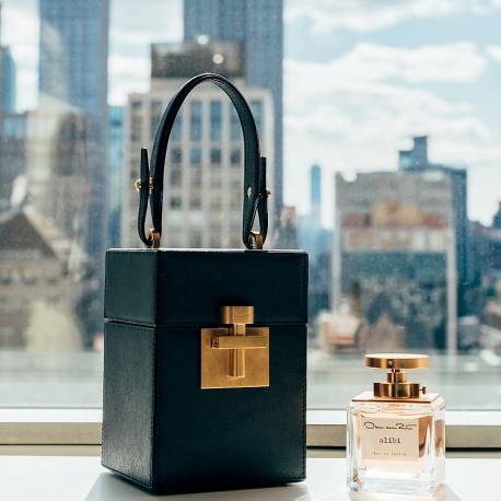 Alibi Eau de Parfum 30 Oscar de la Renta