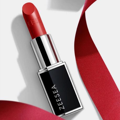 Помада для губ увлажняющая Hydrating silky lipstick Zeesea