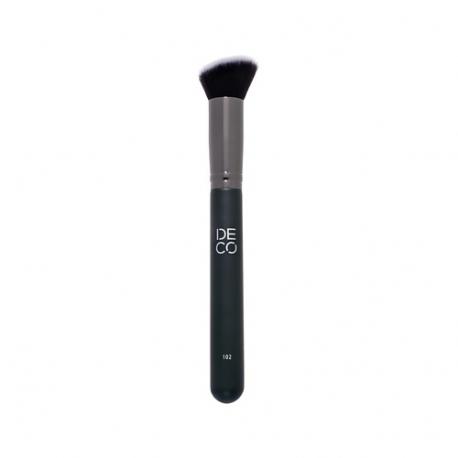 Кисть для нанесения тона синтетическая скошенная №102 MAKE UP BRUSH FACE deco