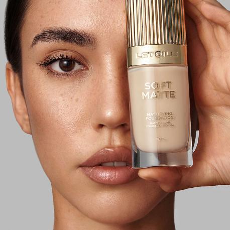 Матирующая тональная основа Soft Matte Foundation ЛЭТУАЛЬ