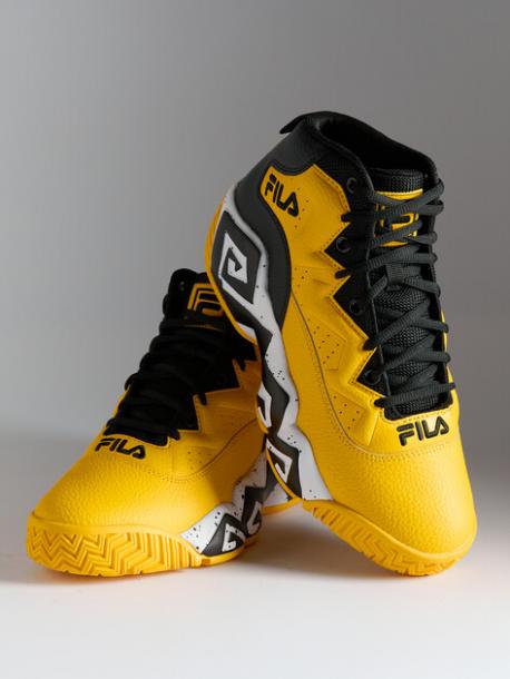 Кроссовки и кеды FILA
