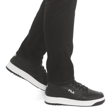 Кроссовки и кеды FILA