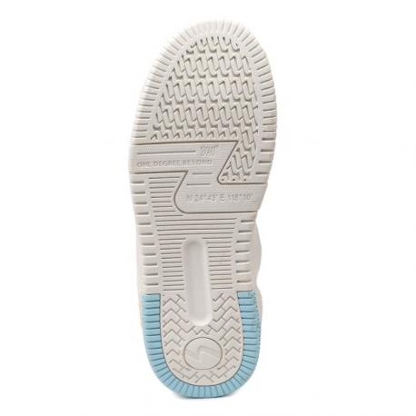 Кроссовки и кеды 361